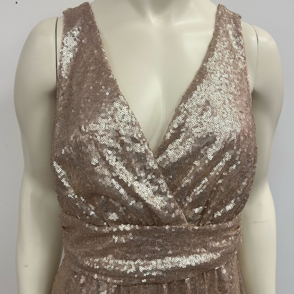 LULUS SEQUINED MAXI GOLD PARTY DRESS PIT 17 inches waist 34 inches - Picture 7 of 10